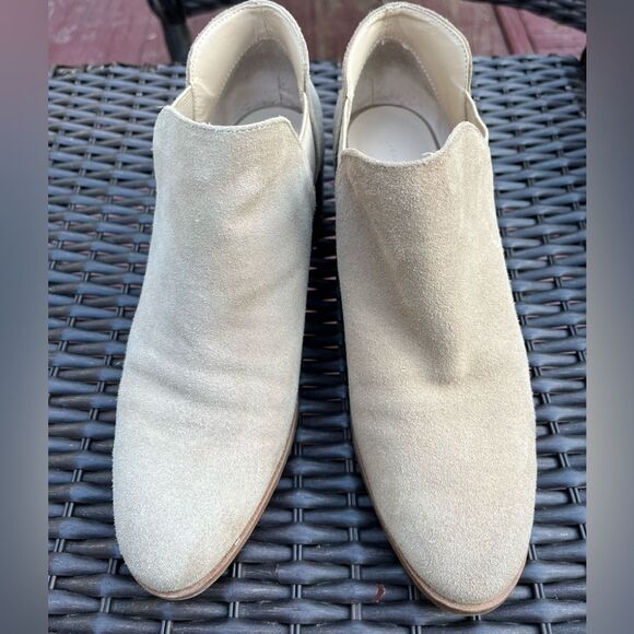 Zara Light Beige/Cream Suede Ankle Booties, Elastic Side Inserts Size 38 - Picture 3 of 13
